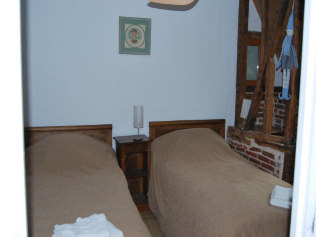 Chez Francine Et Xavier Bed and Breakfast Froissy  Buitenkant foto