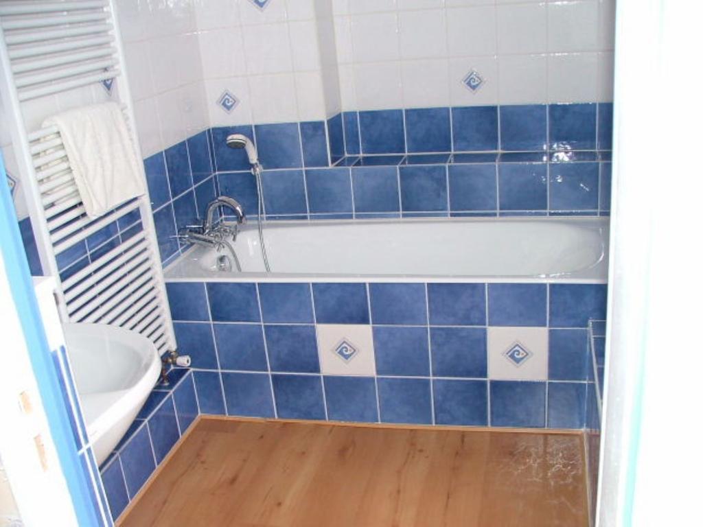 Chez Francine Et Xavier Bed and Breakfast Froissy  Kamer foto